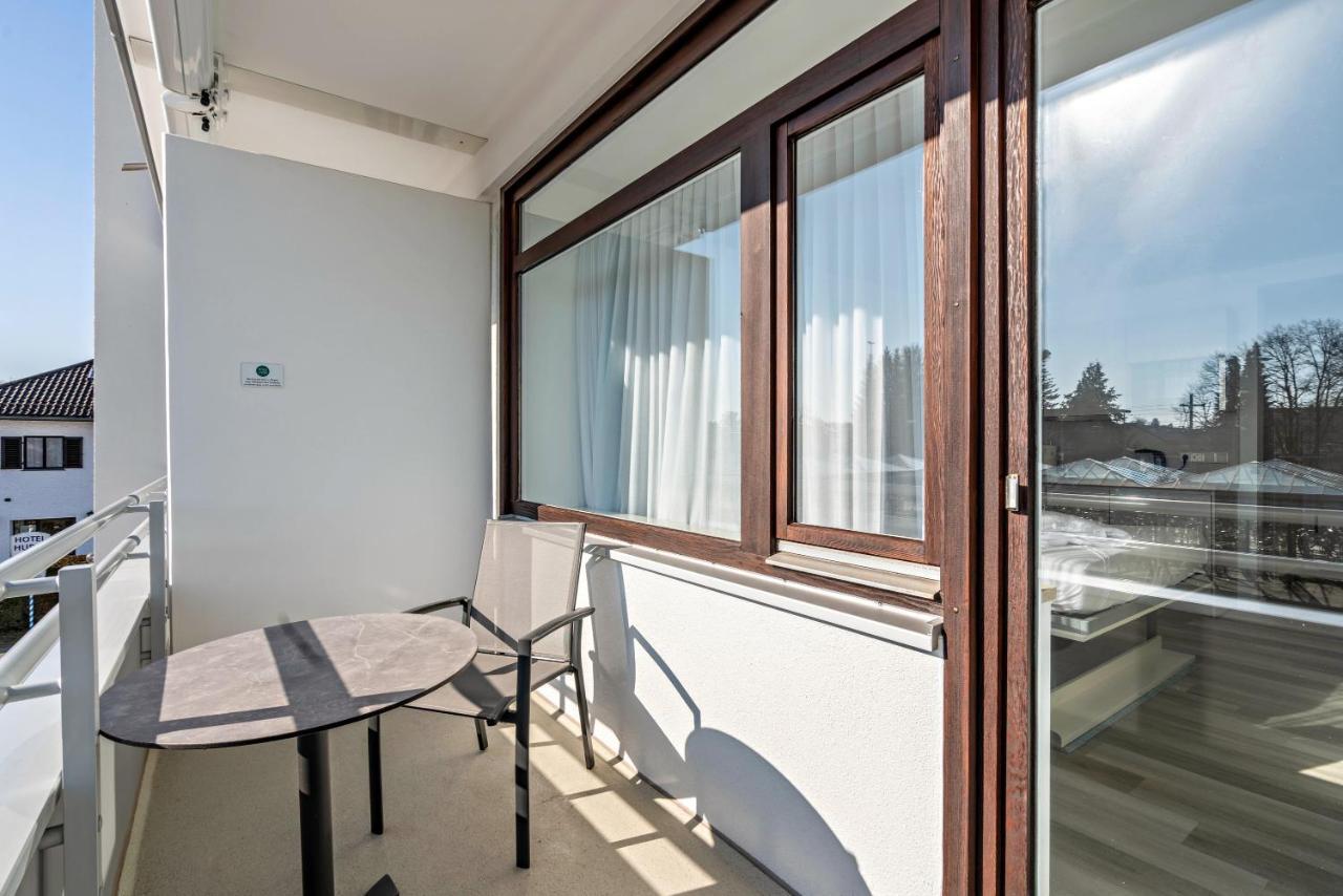 Huber Living Basic 205 Apartment *